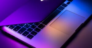 Apple Intelligence 2.0 sendo apresentada na WWDC 2026 com novo design de IA